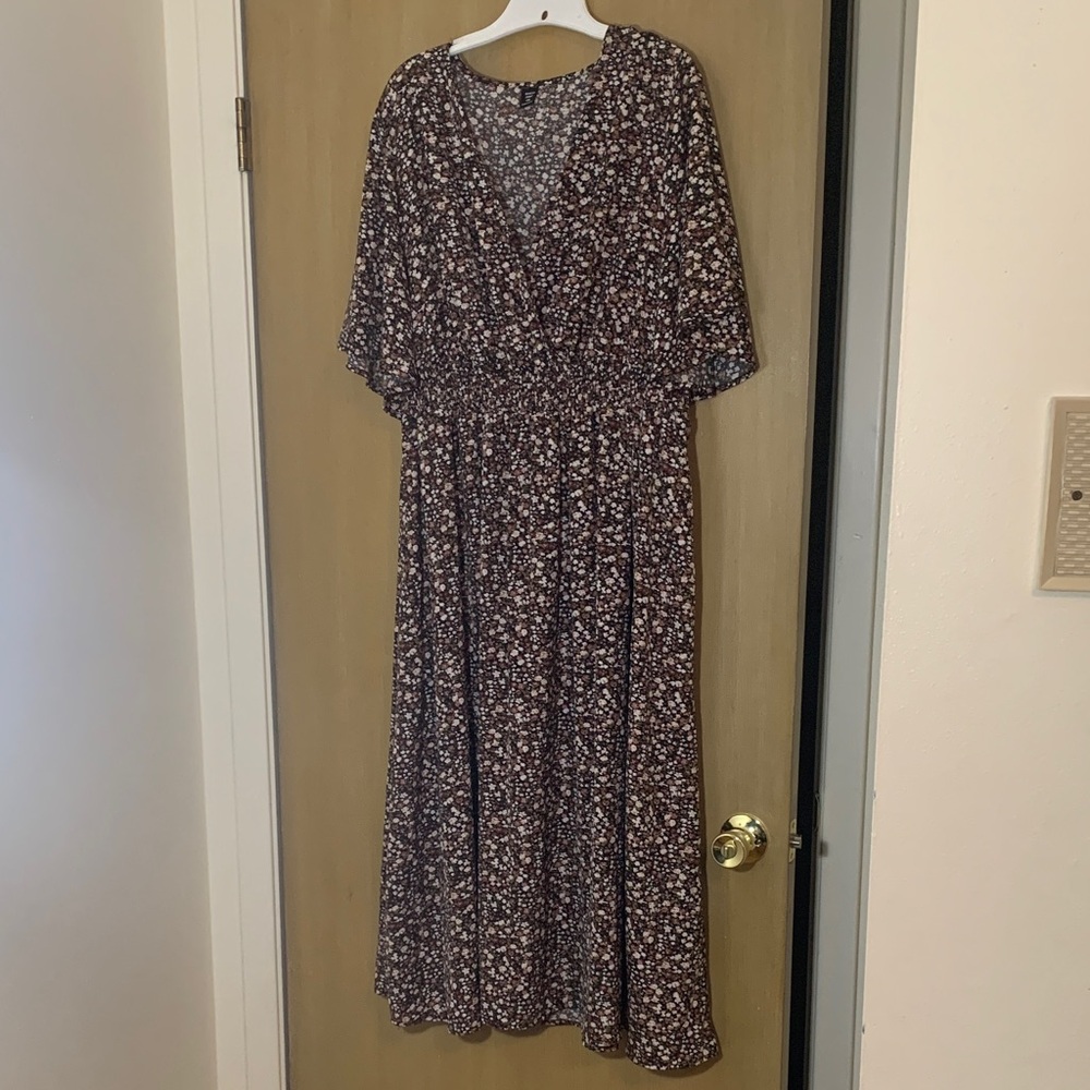 🤎🤎BE STILL MY HEART PLUS SIZE 4X BEAUTIFUL DRESS WITH ELASTIC WAIST🤎🤎